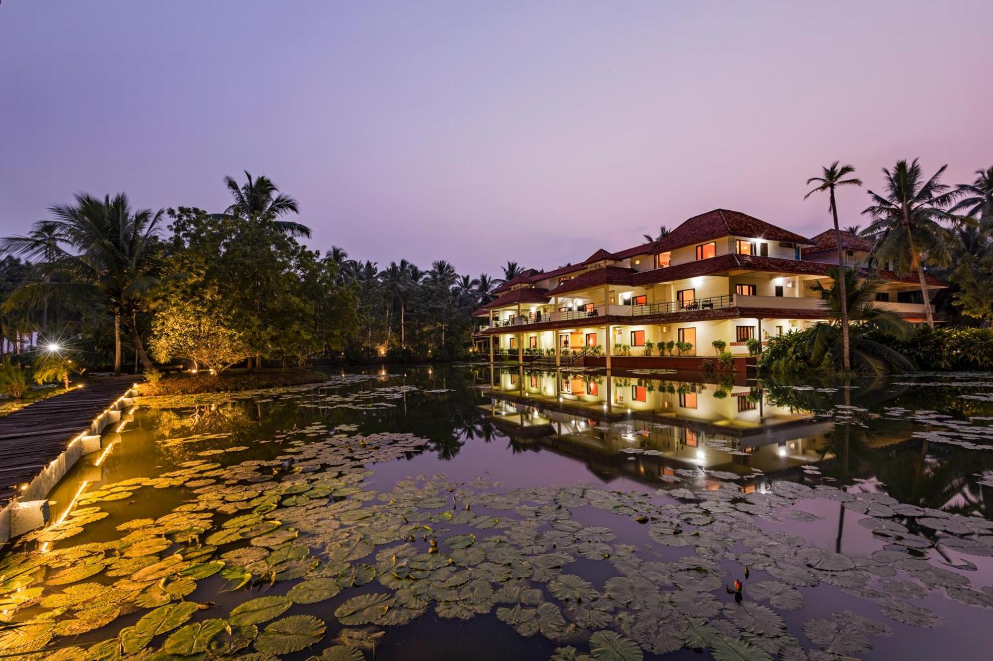 Sterling Palavelli Godavari Hotel Rāzole Exterior foto