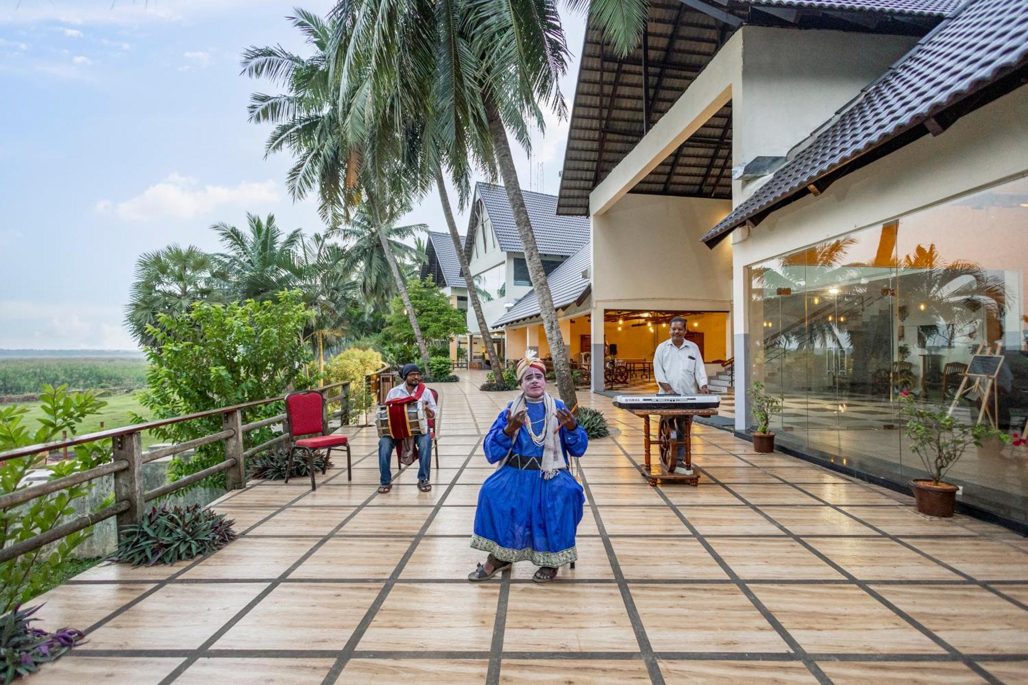 Sterling Palavelli Godavari Hotel Rāzole Exterior foto